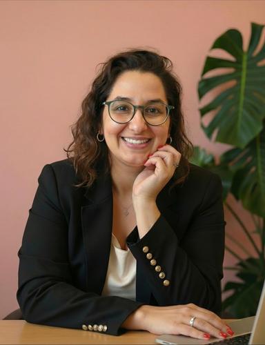 ד״ר מיכל עובדיה - מומחית בגינקולוגיה ואורוגניקולוגיה במרפאת גפן