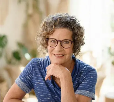 יהודית היימן - מטפלת במגע, דולה ומדריכת הכנה ללידה במרפאת גפן